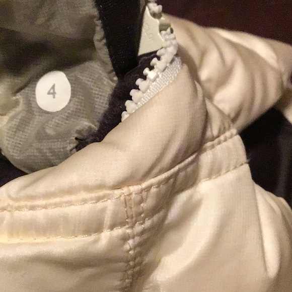 Lululemon Goose Down Puffer Vest - Picture 7 of 7